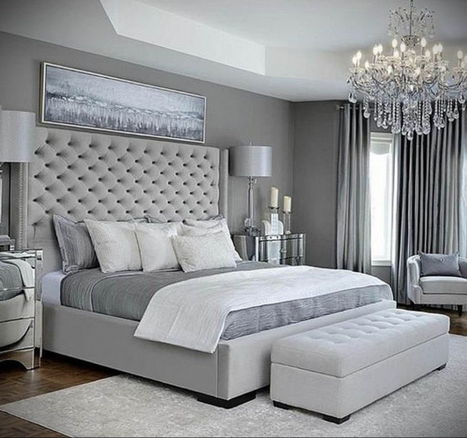 Потолок в спальне