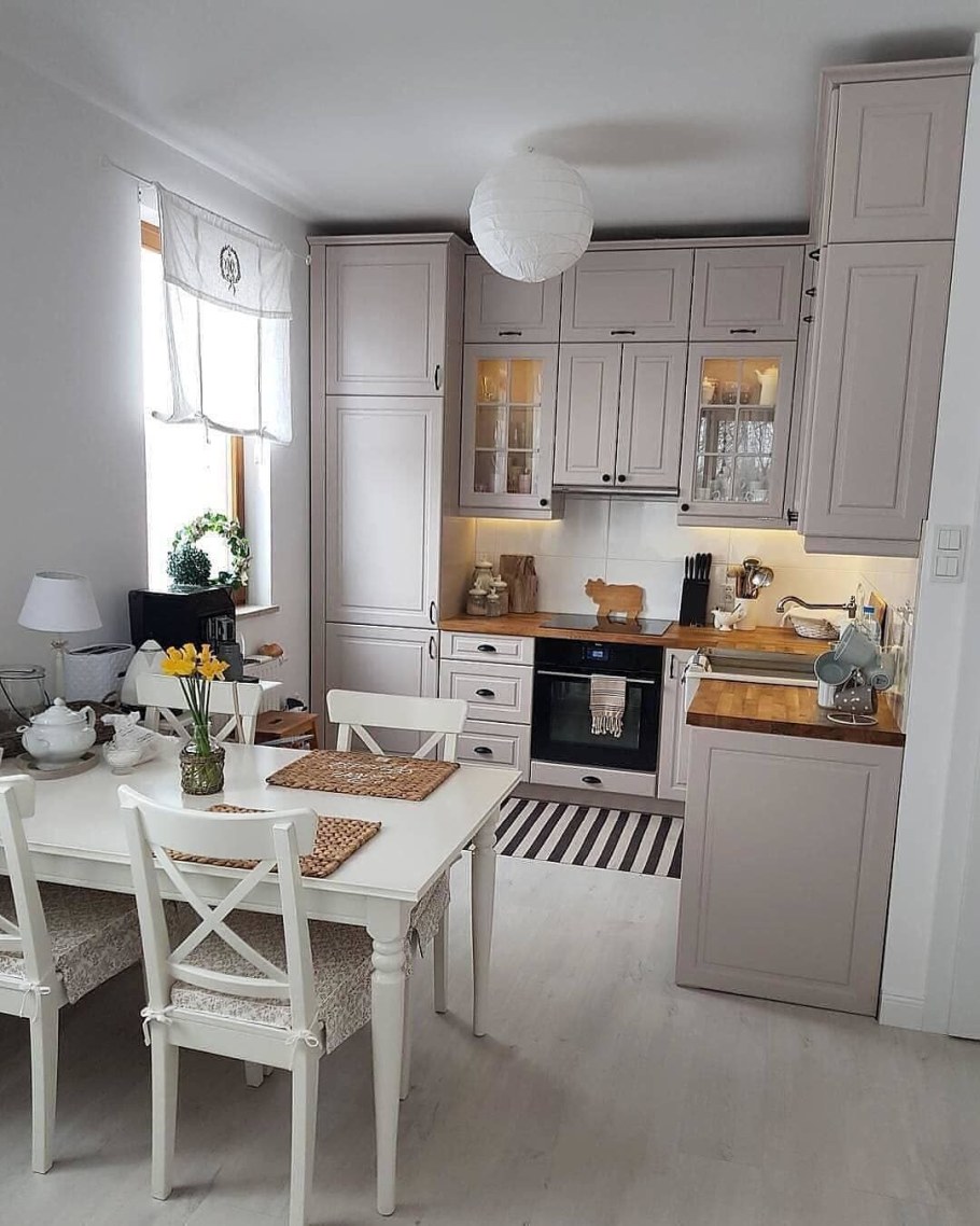 Кухня в Прованс стиле белая 9м2