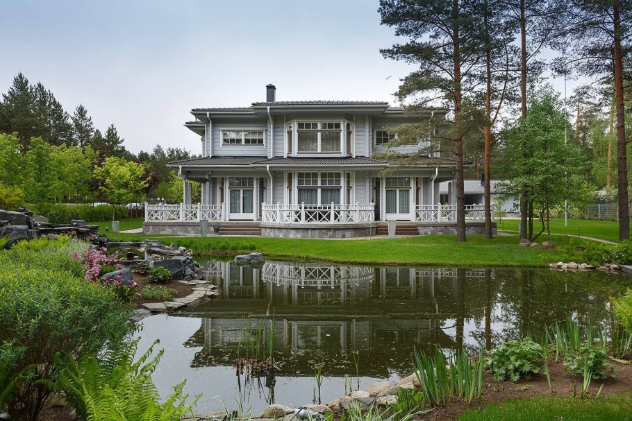 Дом Honka в стиле русской усадьбы XIX века