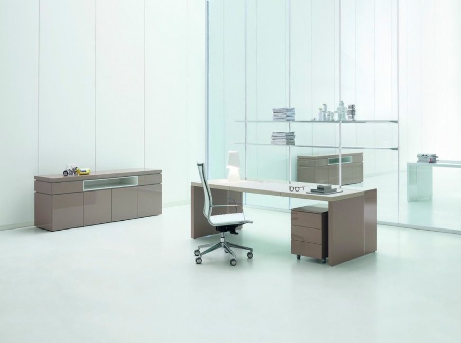 Футуристический кабинет руководителя