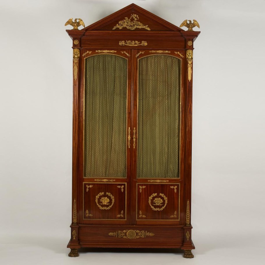 Книжный шкаф Ампир красное дерево