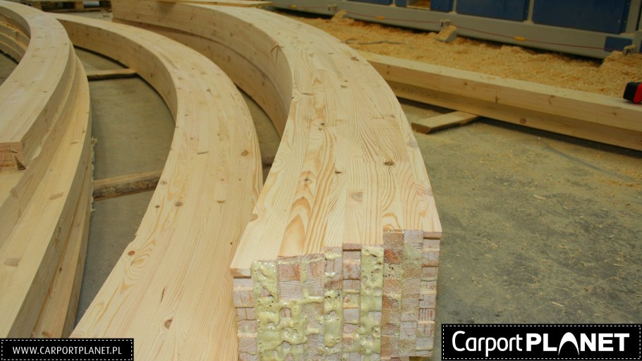 Гнутый клееный брус