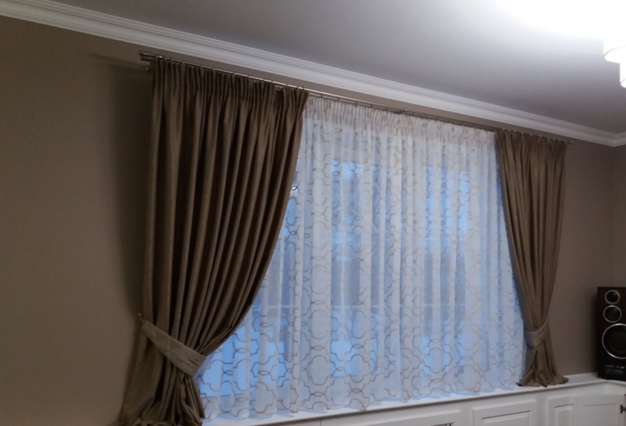 Тюль до подоконника в спальню