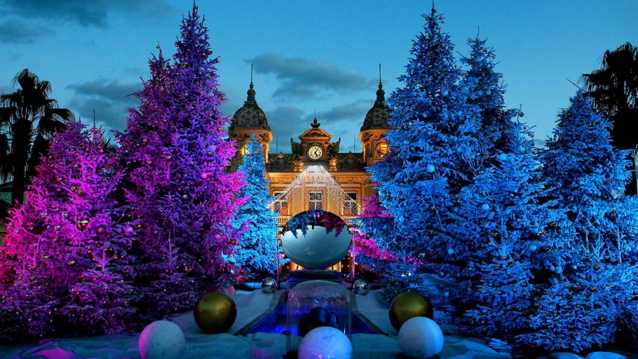 Красивая елка