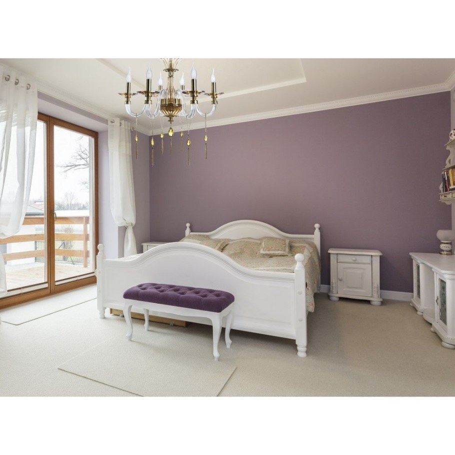 Светло сиреневые стены