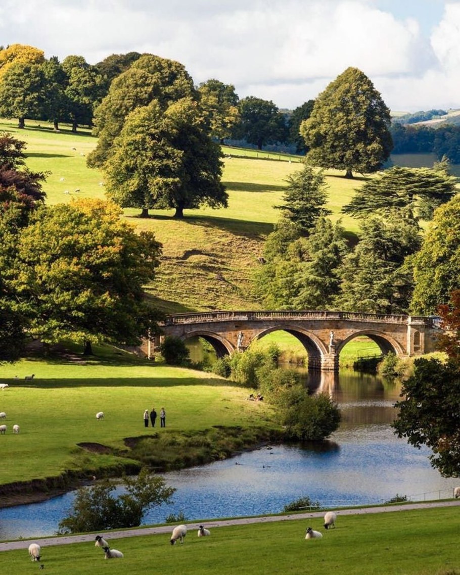 Парк Стоурхед Англия