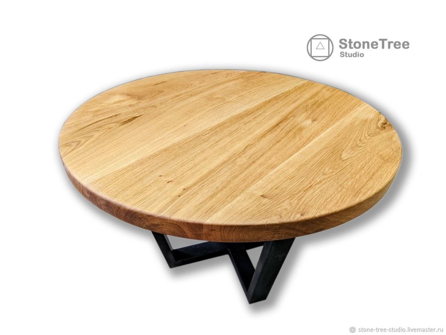 Журнальный столик из массива дуба