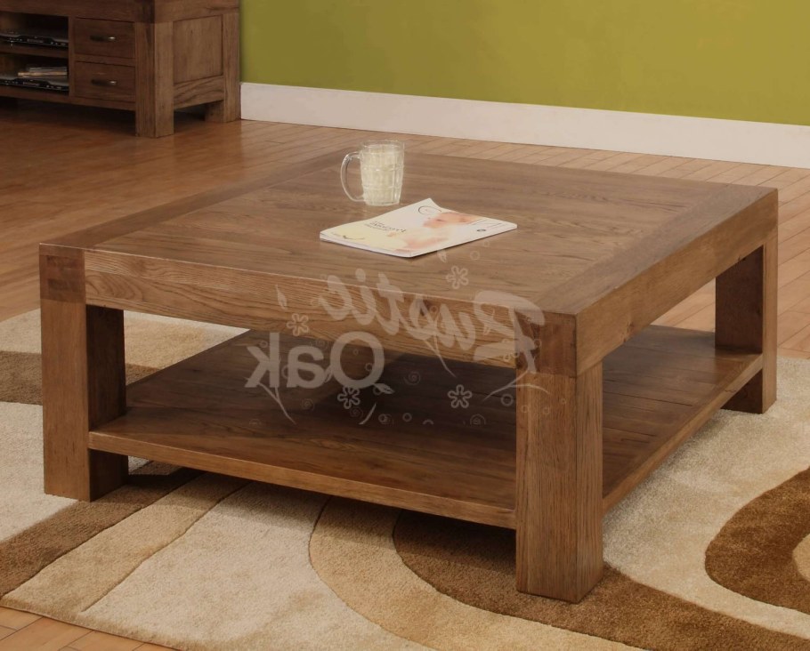 Журнальный столик из массива