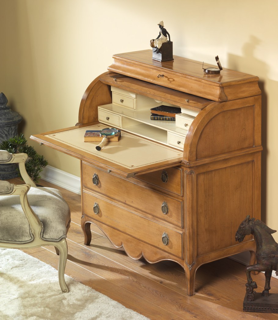 Деревянный секретер