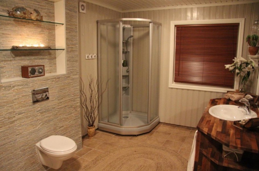 Душевая кабина в частном доме