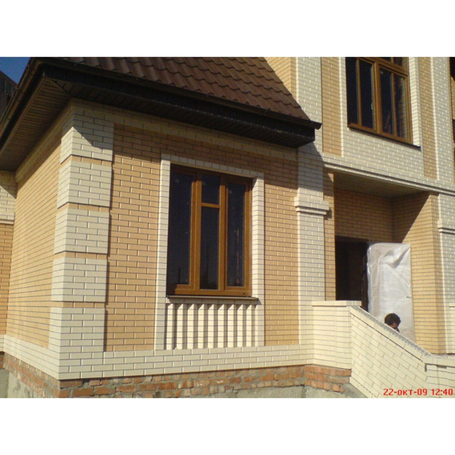 Двухцветные фасады домов