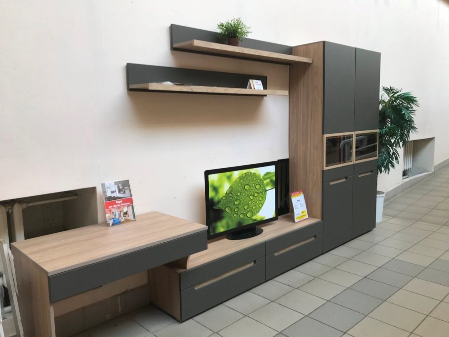 Ангстрем Анри гостиная