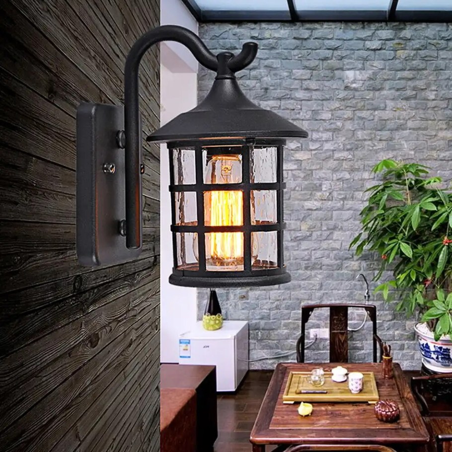 Уличные светильники в стиле Кантри