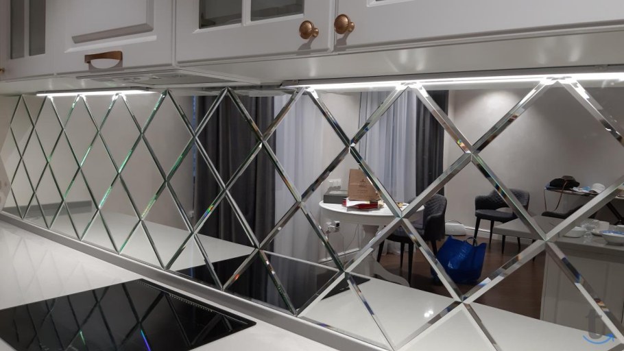 Зеркальное полотно с 1200*80 с фацетом Леруа