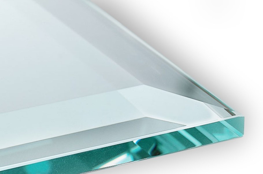 Стекло 4мм фацет 20мм