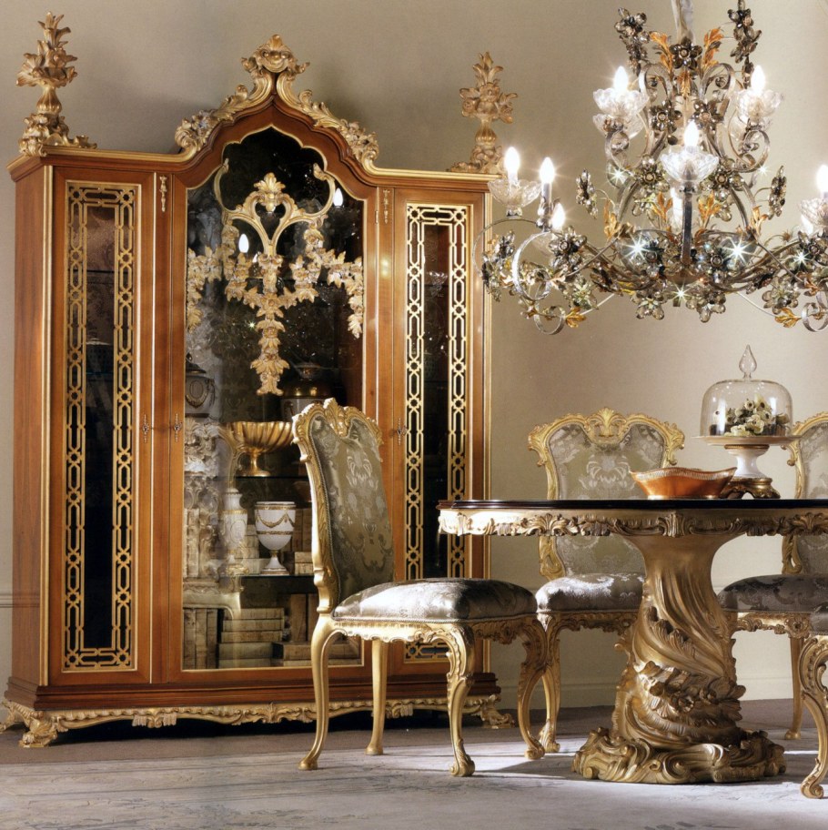 Кресло в стиле гламур