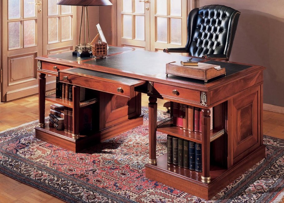 Румынский письменный стол Венеция Люкс