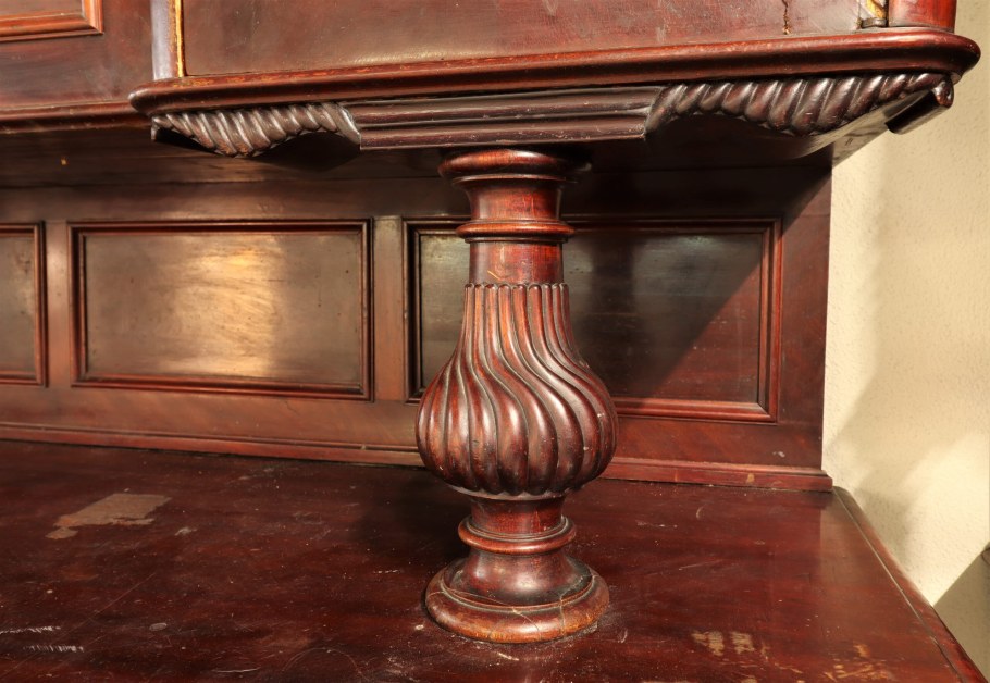 Стол Aleksandria фабрика Анна Потапова