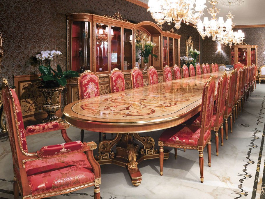 Красивая деревянная мебель