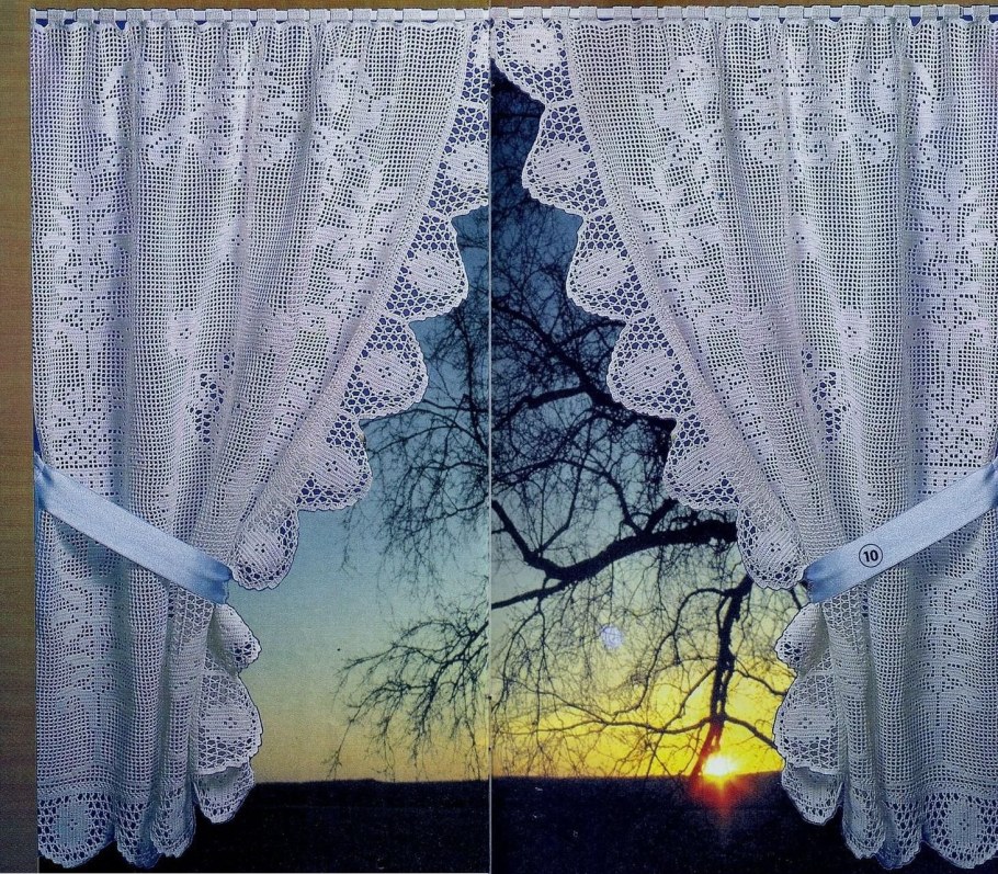 Вязаные занавески на кухню