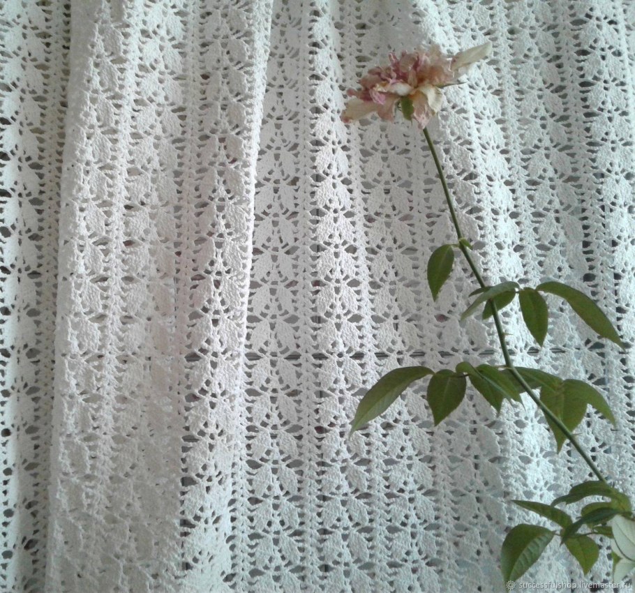 Вязаные шторы