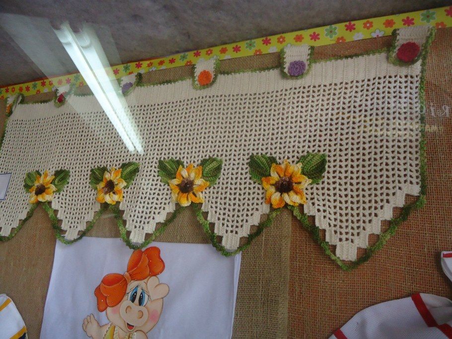 Вязаные занавески