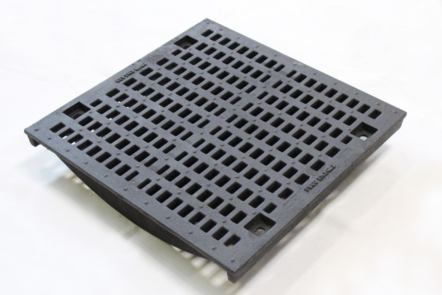 Решетка водоприёмная чугунная для лотков 400*1200