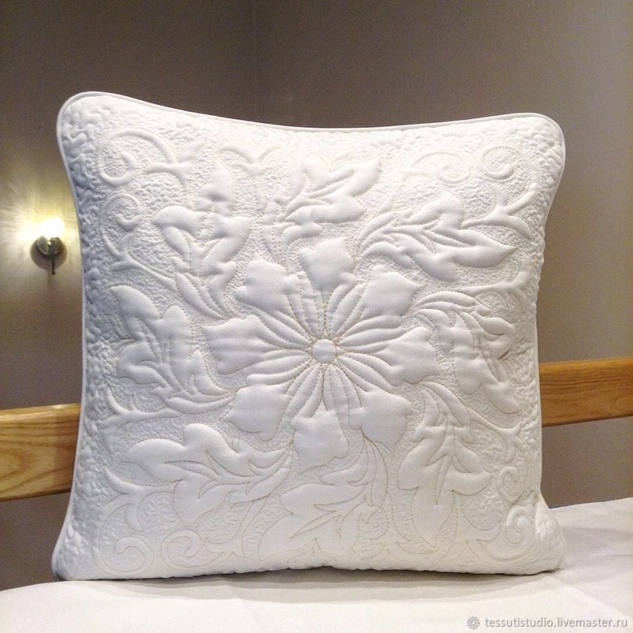 Подушка декоративная стеганая