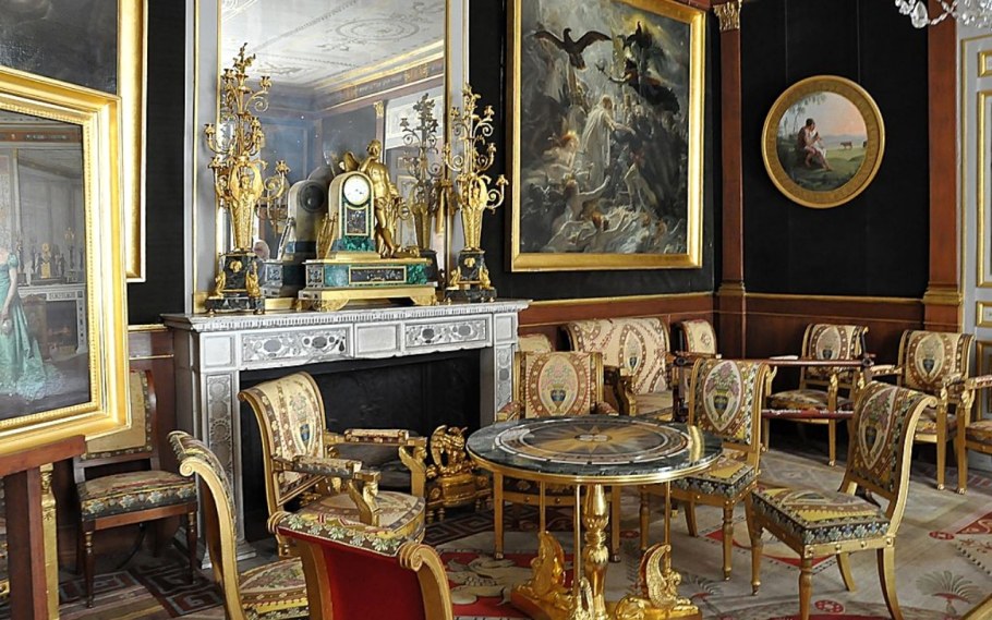 Дворец Мальмезон во Франции