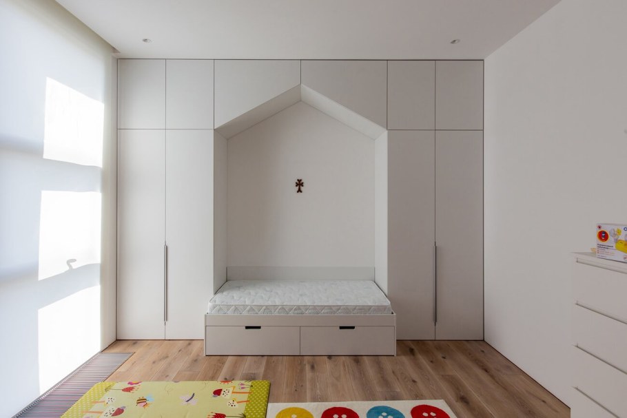 Шкаф ниша для кровати