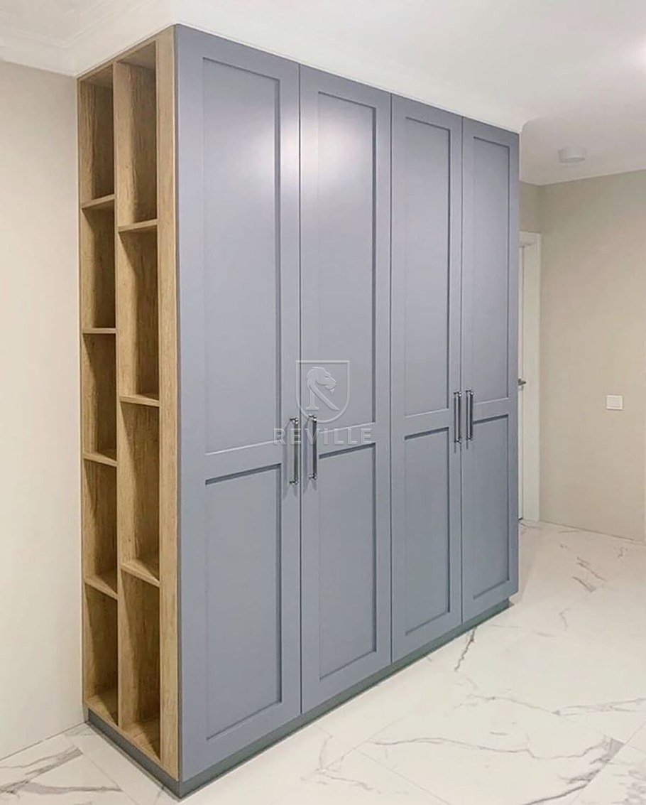 Шкаф распашной