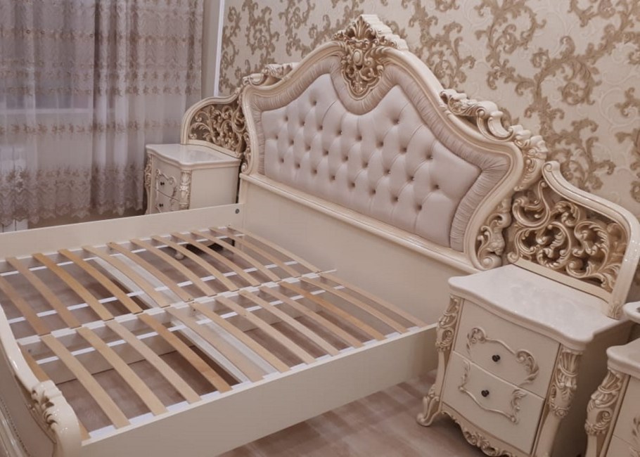Кровать Джоконда крем глянец с основанием 1,6