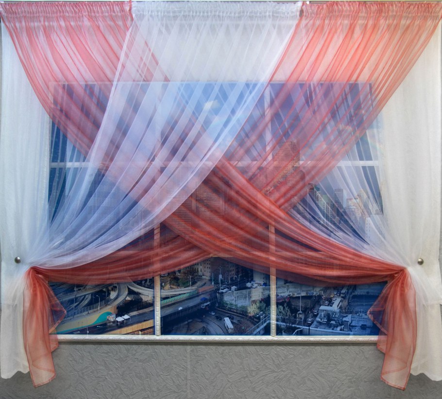 Шторы из органзы на кухню