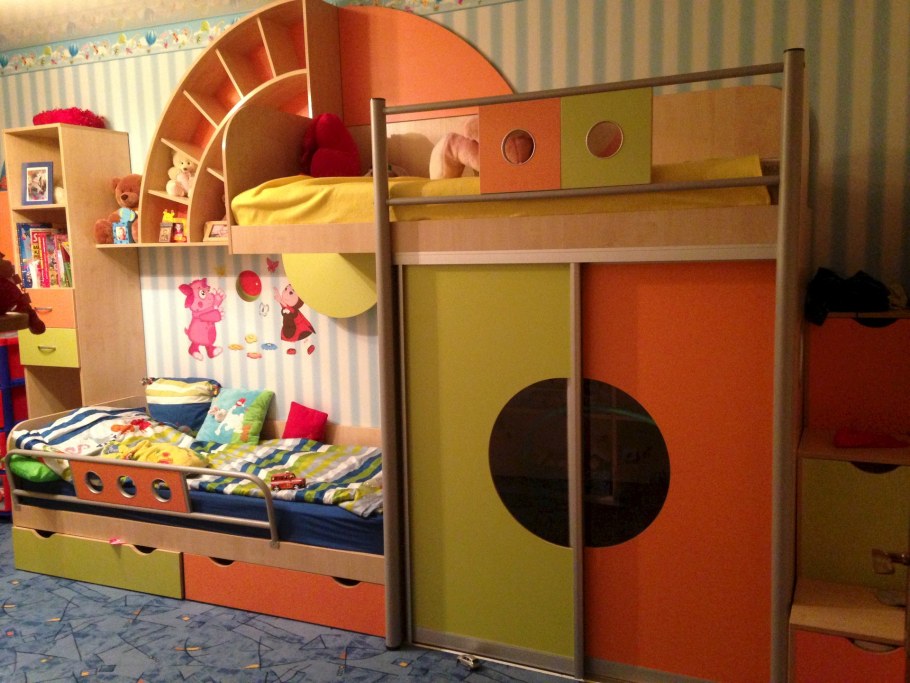 38 Попугаев кровать Риган