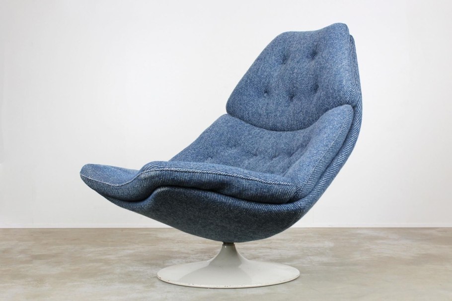 Swivel Lounge Arm Chair Luxor by Pacific