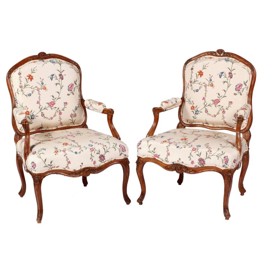 An important pair of Louis XV Style Carved Giltwood Armchairs (Fauteuils à la Reine), by François linke