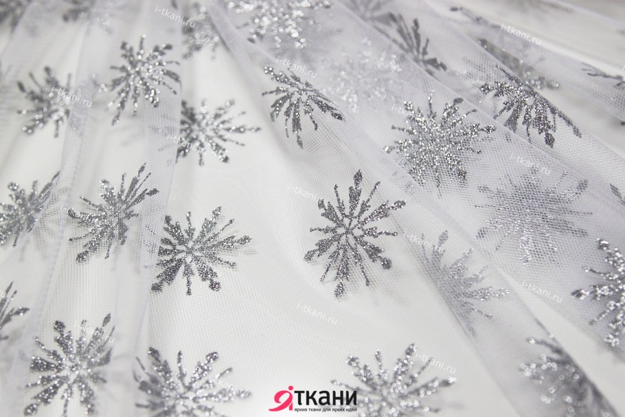 Органза со снежинками
