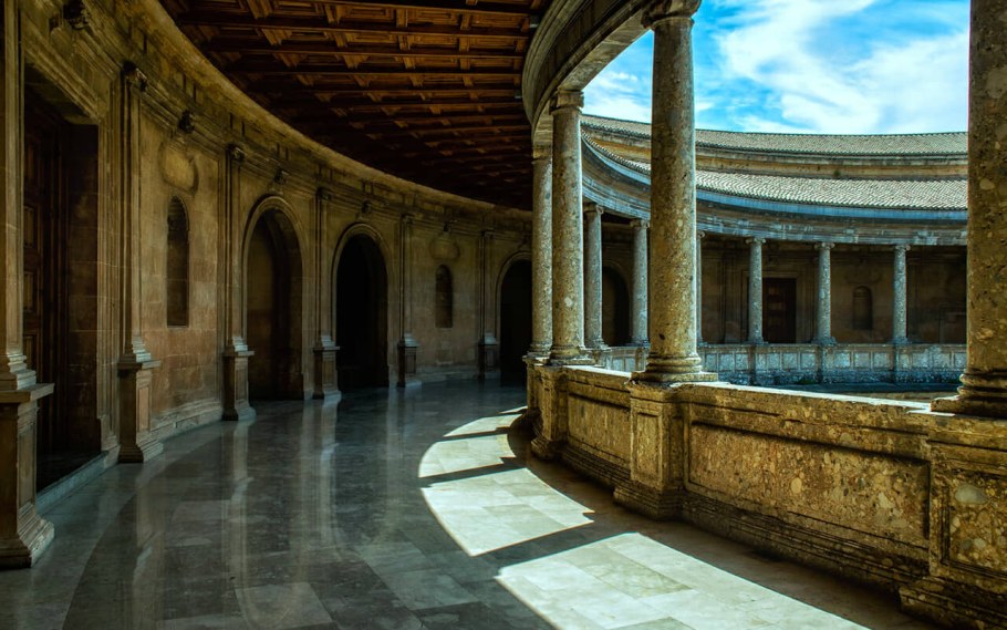 Римский дворец