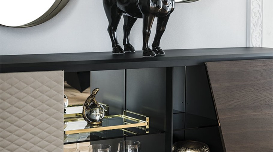 Комод Каттелан Италия