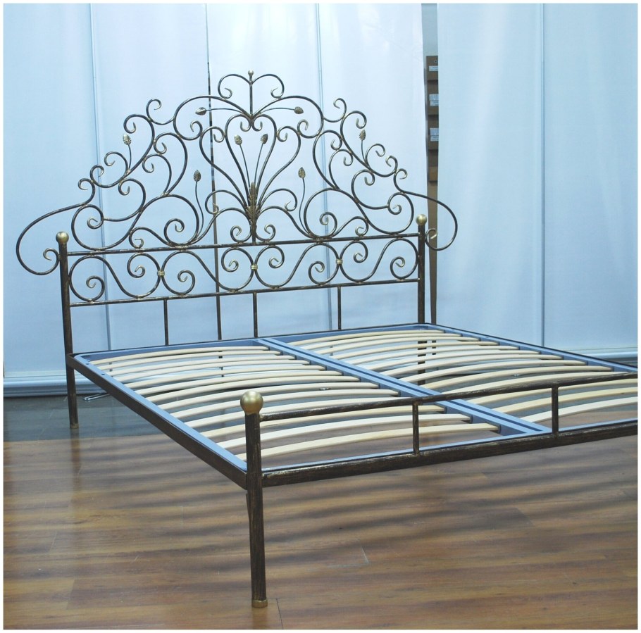 Кованые кровати Коварт