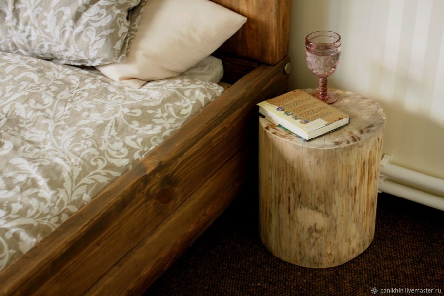Журнальный столик из пенька