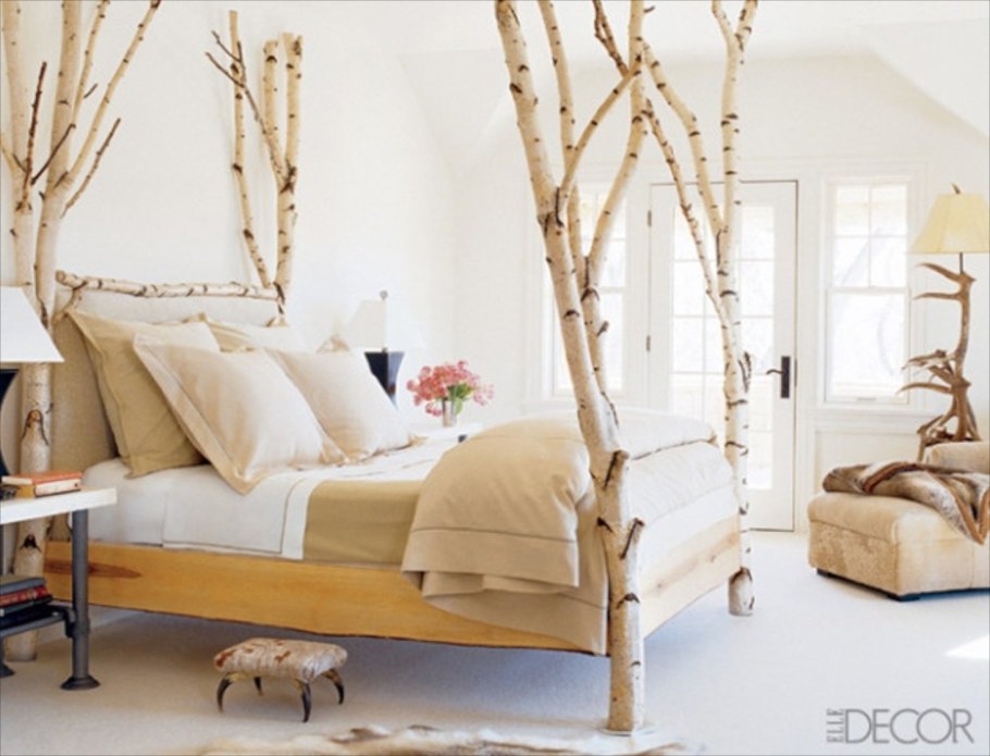 Кровать деревянная из веток