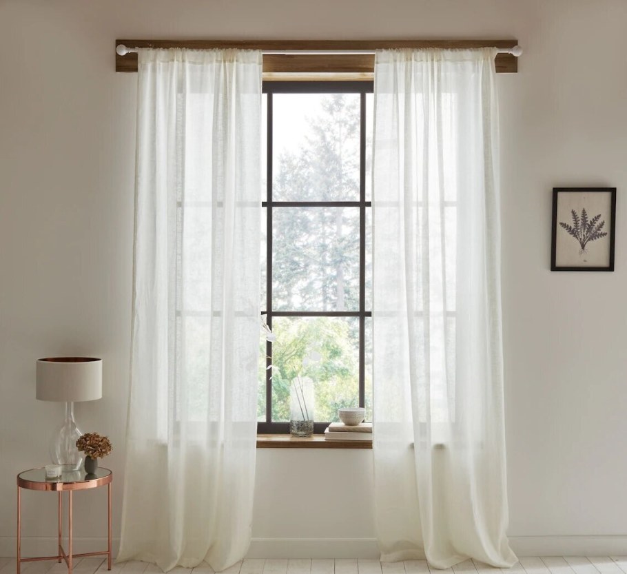 Льняные шторы в интерьере