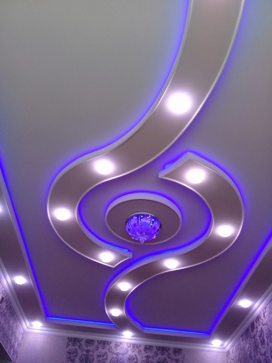 Фигурный потолок