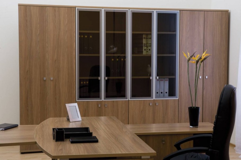 Кабинет Васанта орех