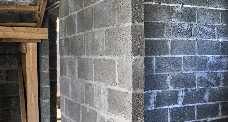 Перегородочный блок из керамзитобетона