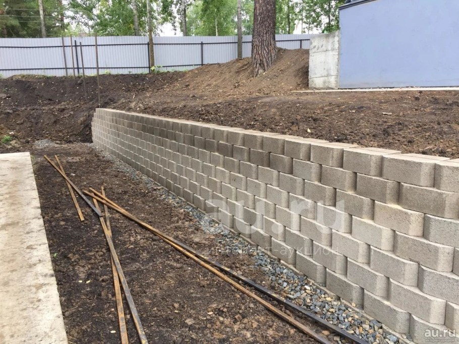 Подпорный камень Меликонполар