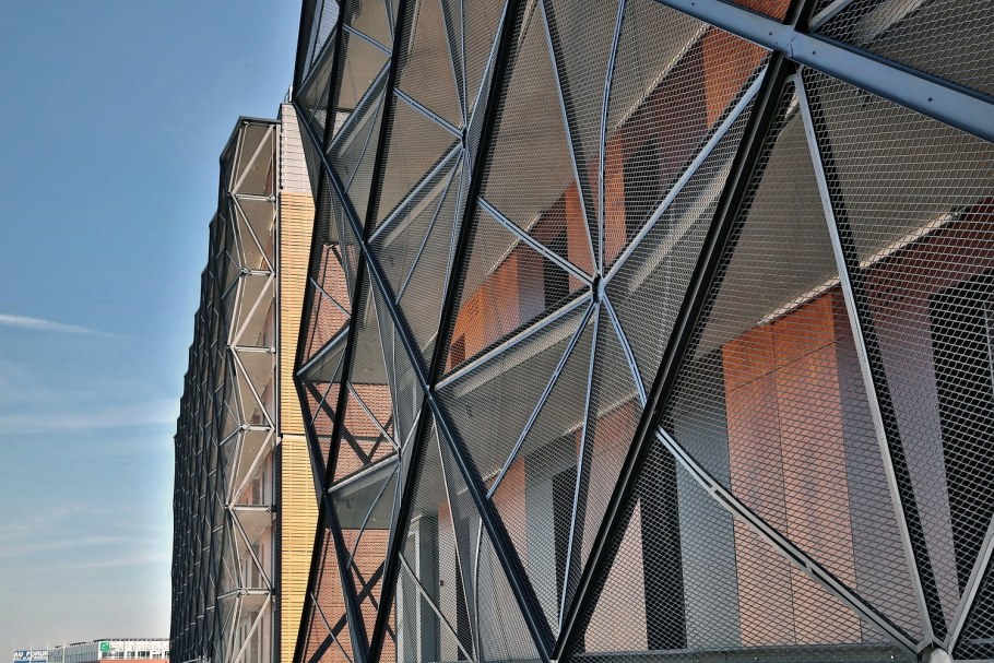 Декоративное остекление фасадов