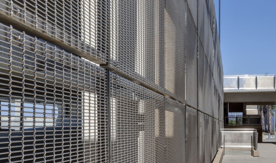 Фасад просечно-вытяжной металл