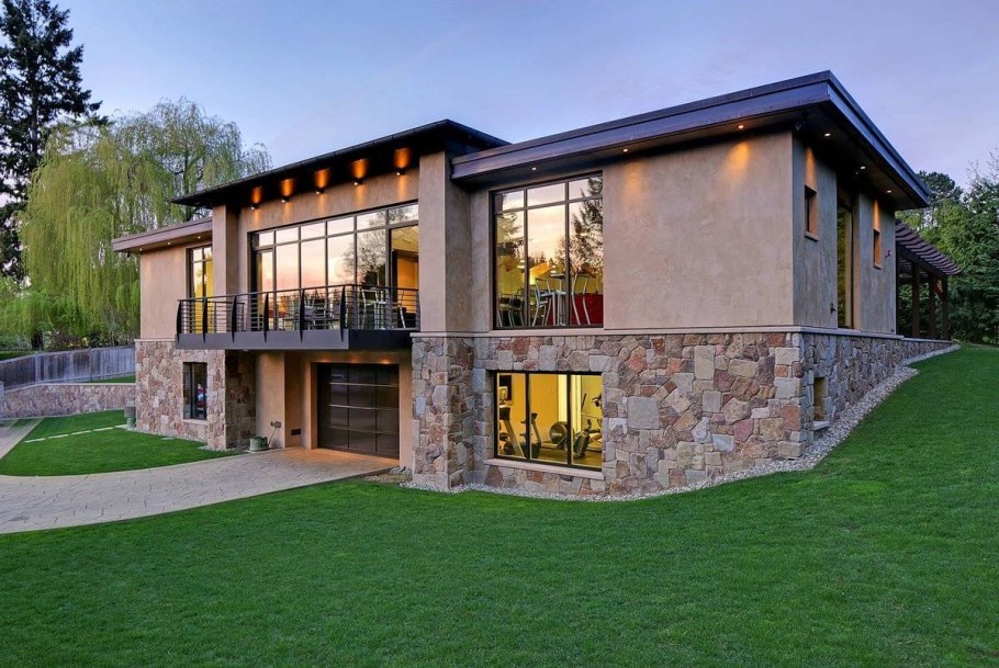 Дом на склоне